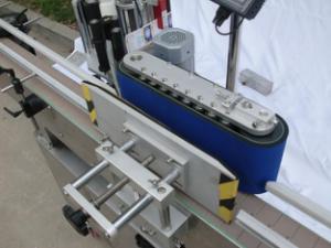 Mesin pelabelan botol bulat otomatis kanggo lem sing ora garing, mesin label kemasan kasus kayu / ekspor kanggo CE