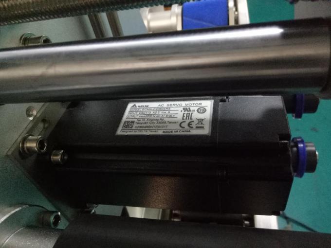 Mesin Labeling Stiker Botol Square SUS304 Loro Sisi Kanthi Produk Perawatan Pribadi