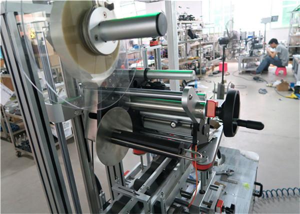 Auto Top Labeling Machine Flat lumahing Label Applicator karo Conveyor / Top Labeling Equipment