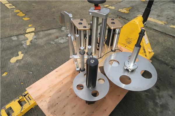 Labeler Rotary Botol Babak Kanthi Sistem Mesin Labeling Piring Rotasi