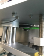 mekanisme up-press top botol otomatis mesin labeler botol kanthi sertifikat CE